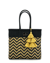 Laden Sie das Bild in den Galerie-Viewer, ELEANOR