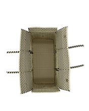 Laden Sie das Bild in den Galerie-Viewer, ANYA