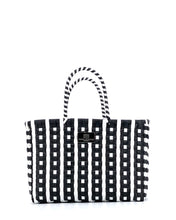 Laden Sie das Bild in den Galerie-Viewer, CAMILLA