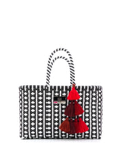 Cargar imagen en el visor de la galería, MARGARITA