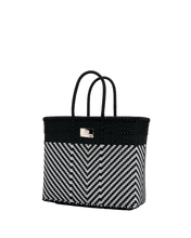 Laden Sie das Bild in den Galerie-Viewer, ANA LUISA