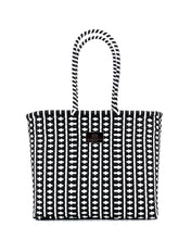 Laden Sie das Bild in den Galerie-Viewer, MARGARITA