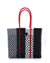 Laden Sie das Bild in den Galerie-Viewer, SCHWARZWALD MARY