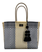 Laden Sie das Bild in den Galerie-Viewer, ANGIE