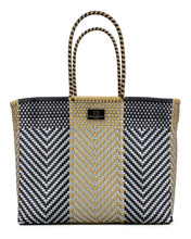 Laden Sie das Bild in den Galerie-Viewer, ANGIE