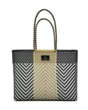 Laden Sie das Bild in den Galerie-Viewer, ANGIE