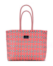 Laden Sie das Bild in den Galerie-Viewer, BAVA