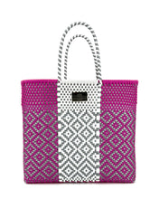 Laden Sie das Bild in den Galerie-Viewer, GISELA