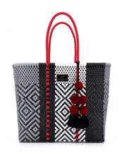 Laden Sie das Bild in den Galerie-Viewer, SCHWARZWALD MARY