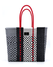 Laden Sie das Bild in den Galerie-Viewer, SCHWARZWALD MARY